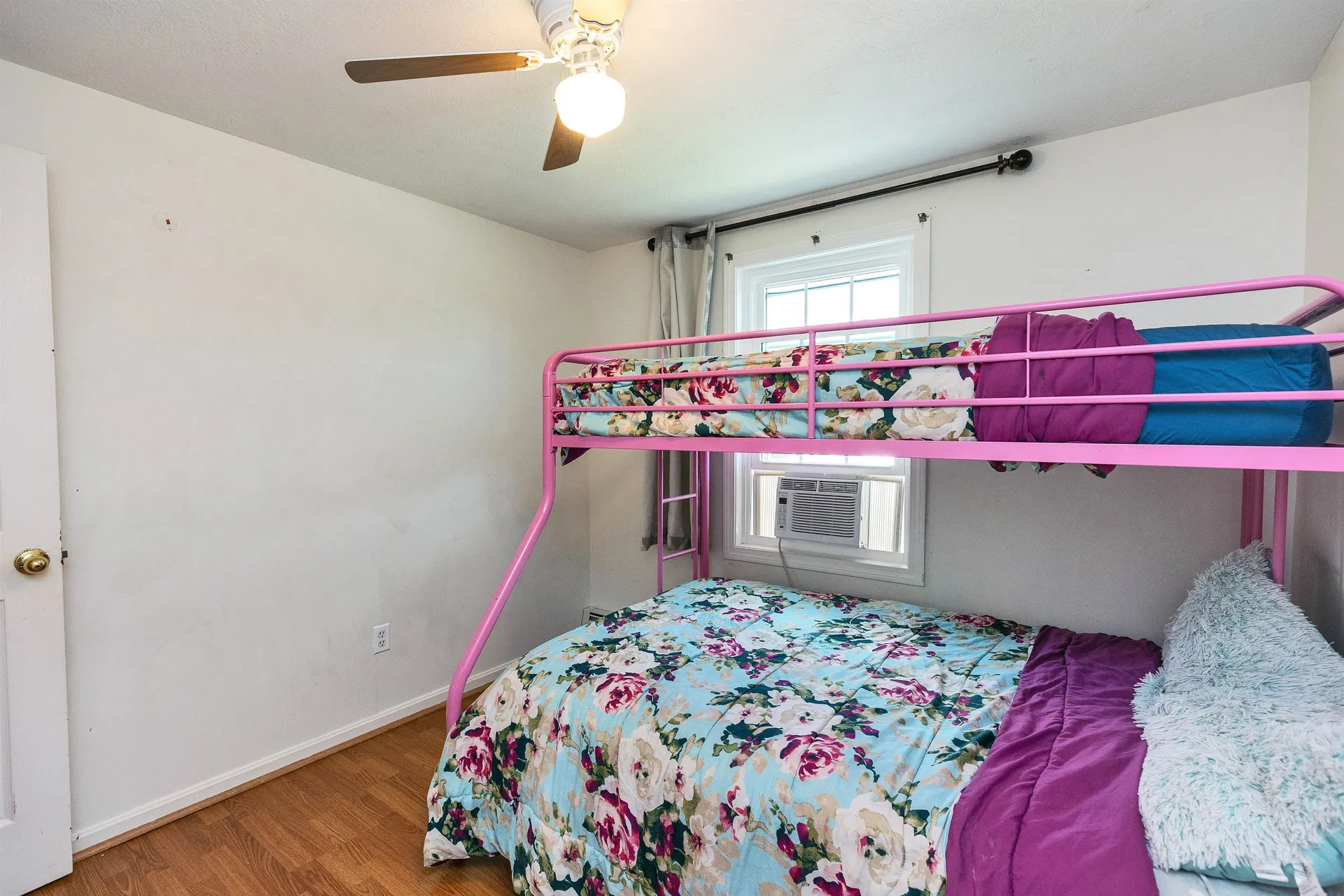 52 Pullman Street Manchester NH 03103