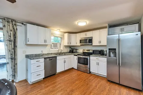 52 Pullman Street Manchester NH 03103