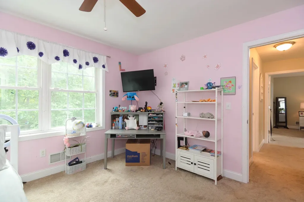 27 Jericho Drive Kingston NH 03848