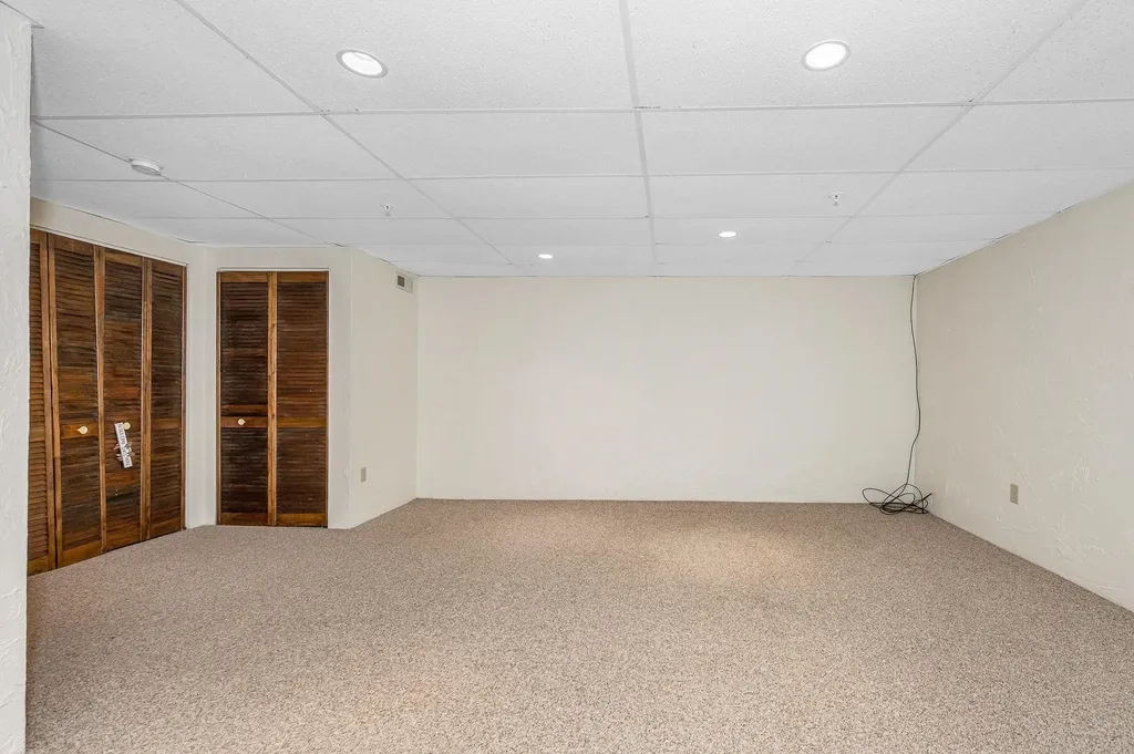 803 Elmwood Drive Hudson NH 03051