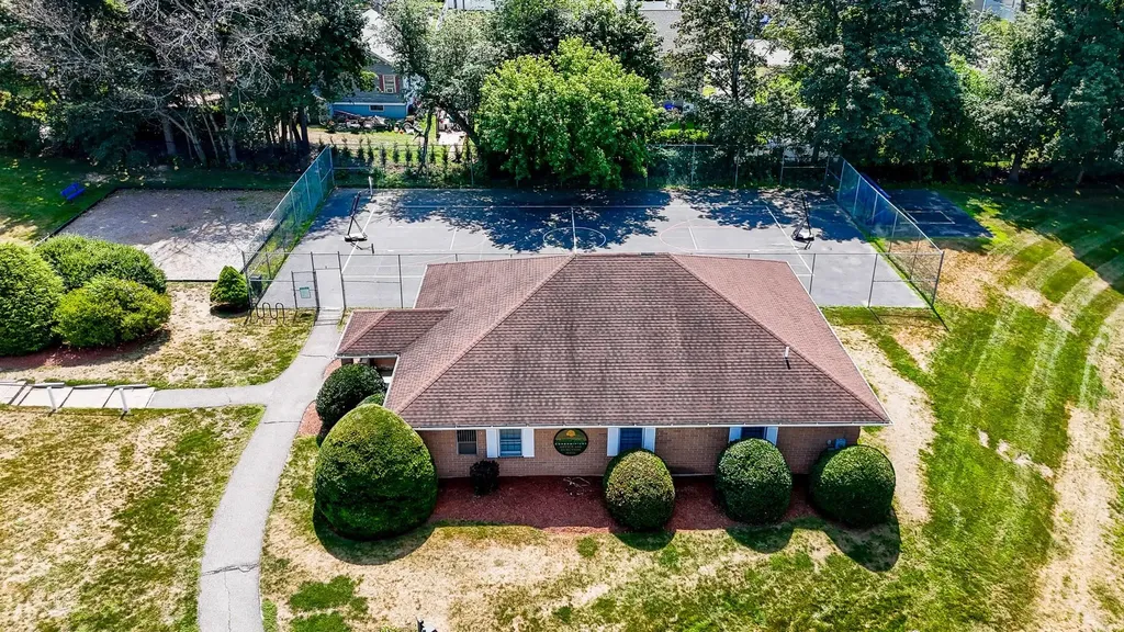 803 Elmwood Drive Hudson NH 03051