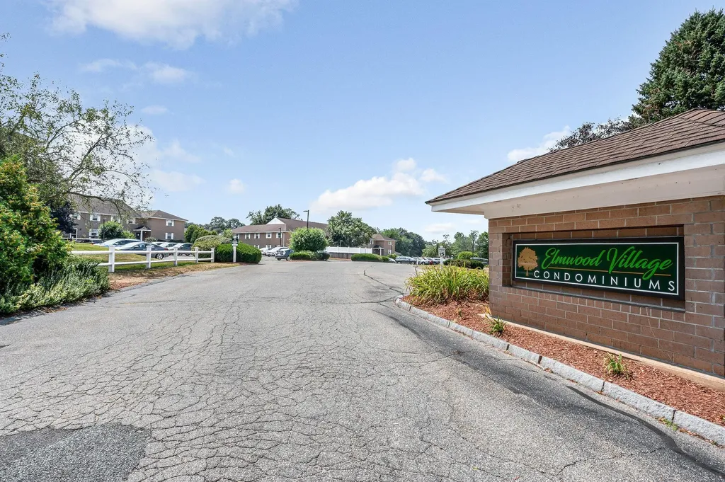 803 Elmwood Drive Hudson NH 03051