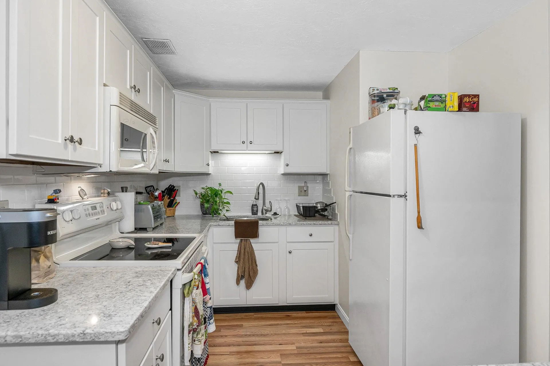 803 Elmwood Drive Hudson NH 03051
