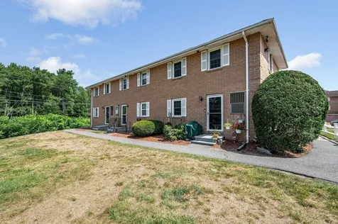 803 Elmwood Drive Hudson NH 03051
