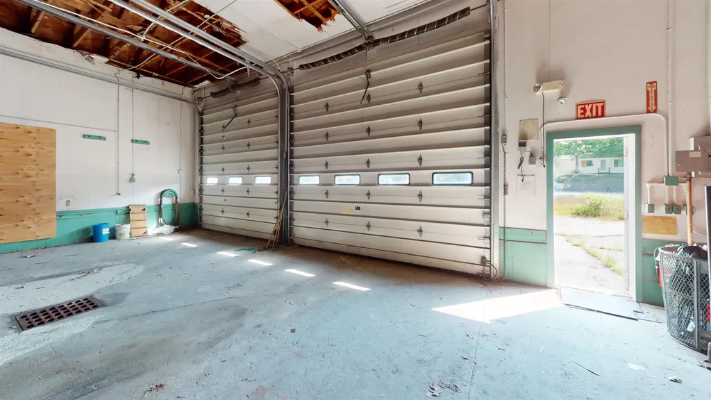 75 Route 27 Raymond NH 03077