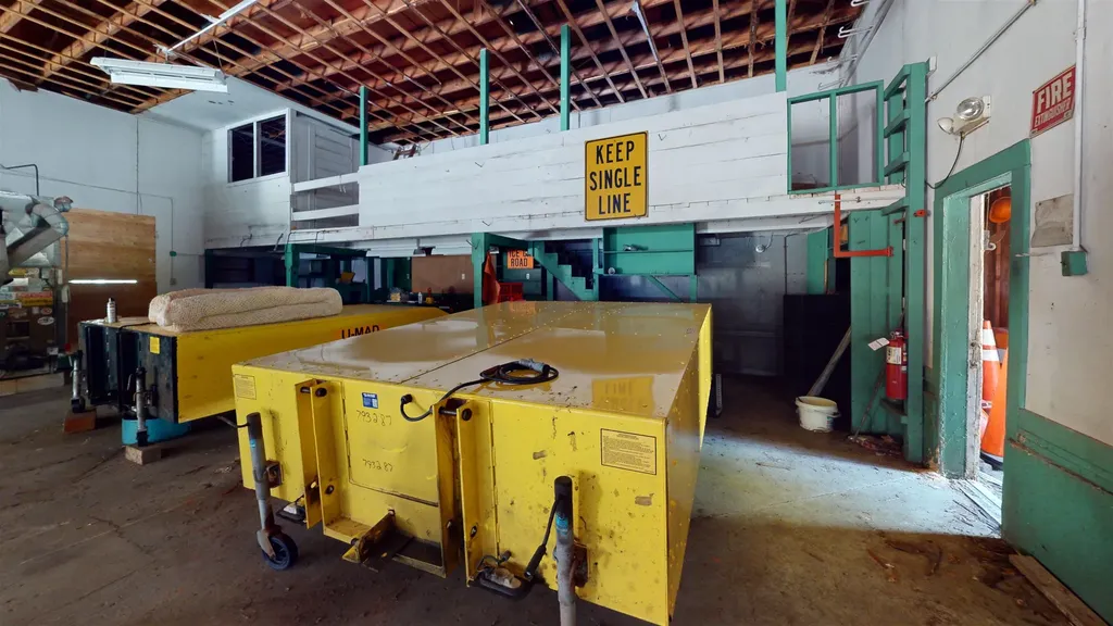 75 Route 27 Raymond NH 03077