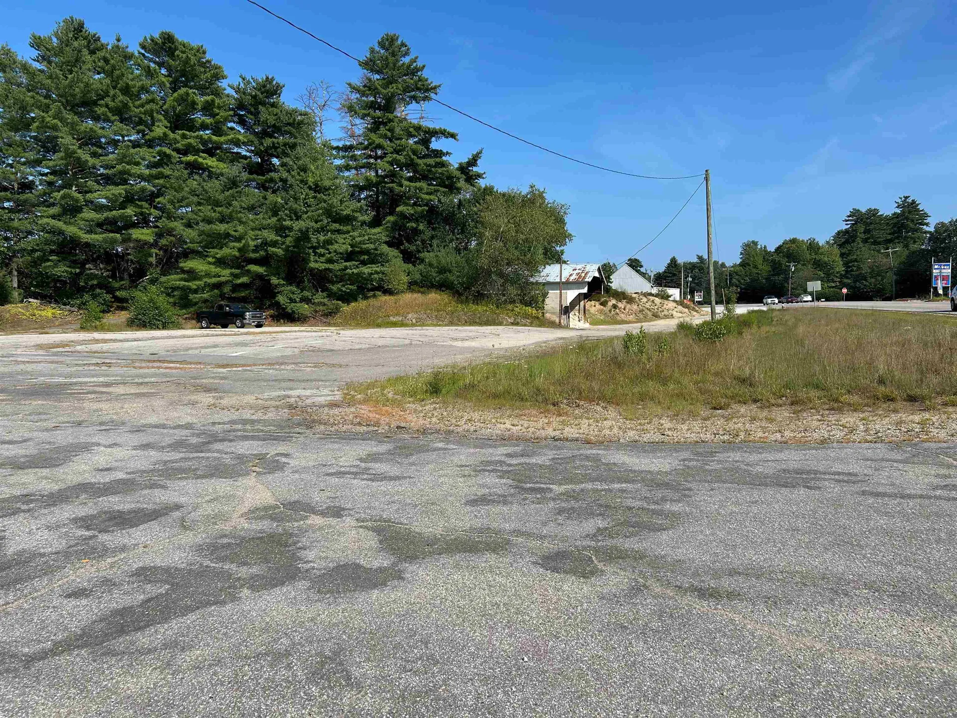 75 Route 27 Raymond NH 03077