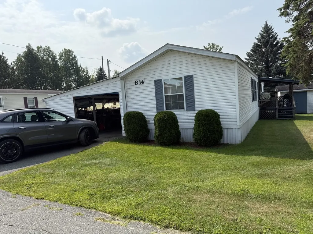 2477 Route 5 Derby VT 05829