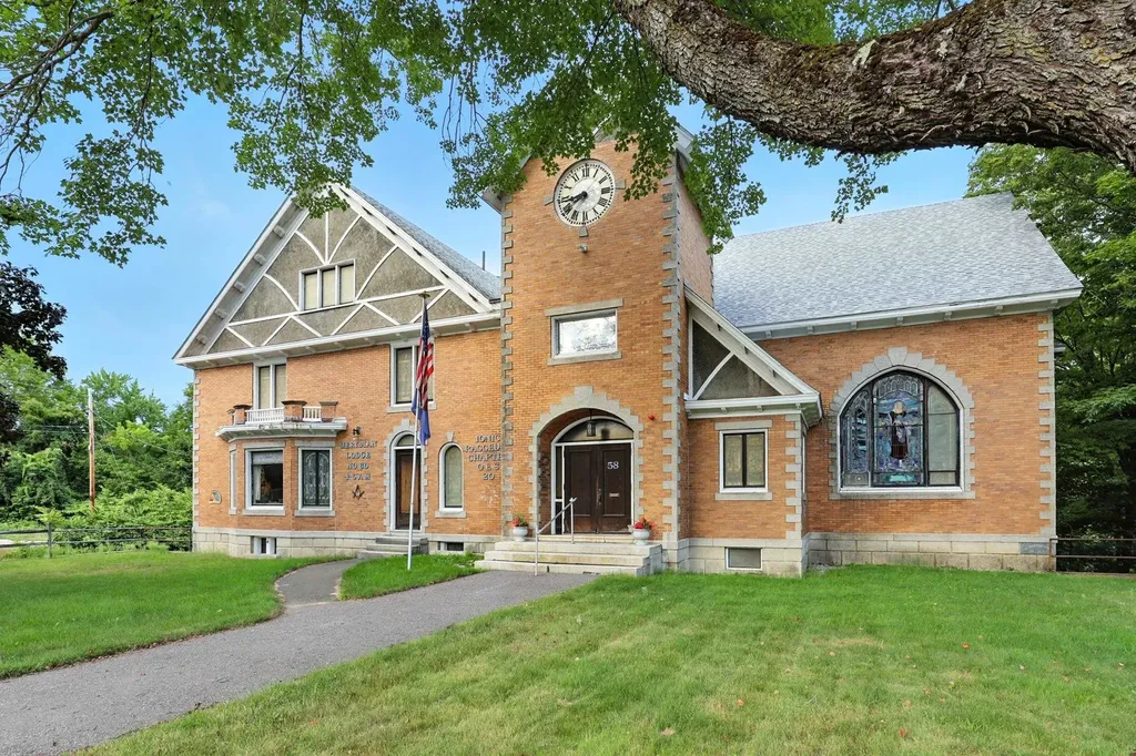 58 South Main Street Franklin NH 03235