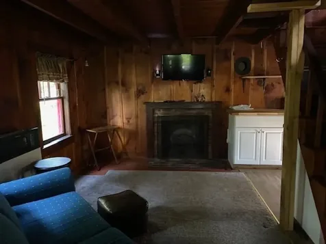 6 Spur Road Milan NH 03588