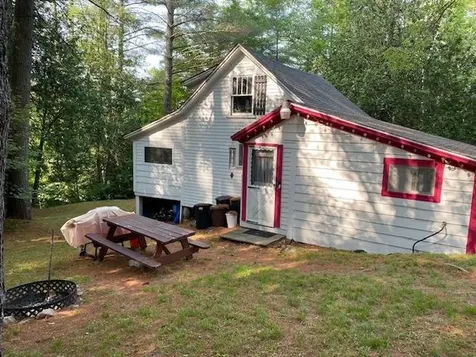 6 Spur Road Milan NH 03588