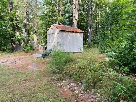 6 Spur Road Milan NH 03588