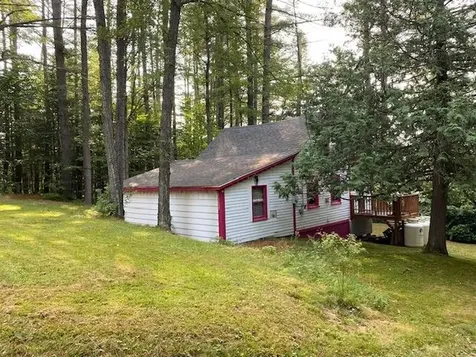 6 Spur Road Milan NH 03588