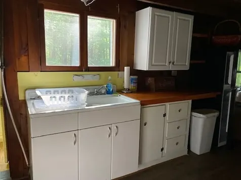 6 Spur Road Milan NH 03588