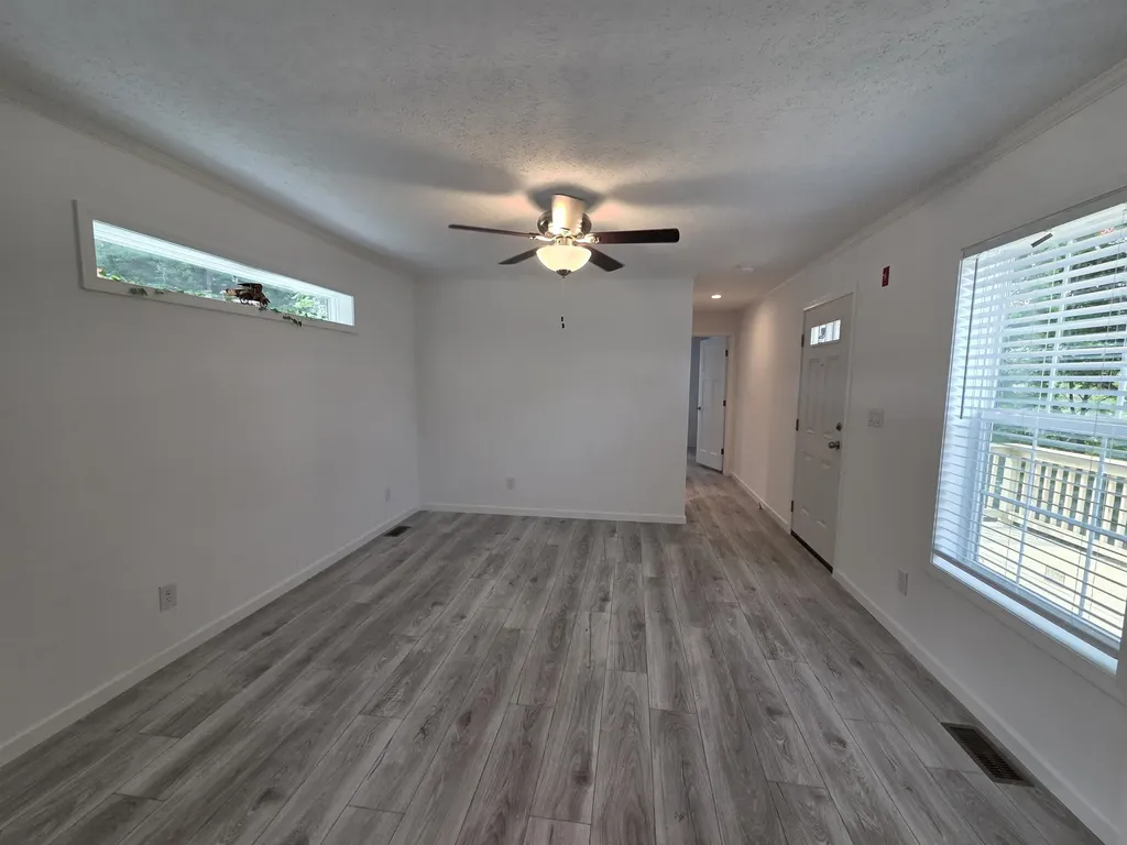 6 Braley Drive Enfield NH 03748
