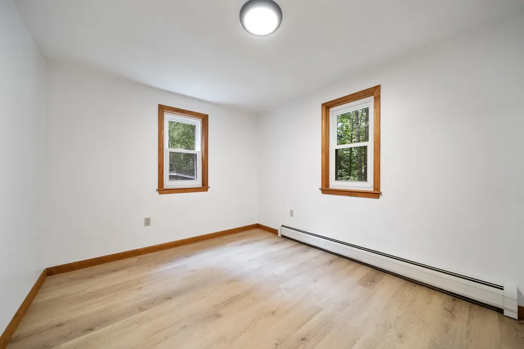 37 Meeting Hill Road Hillsborough NH 03244