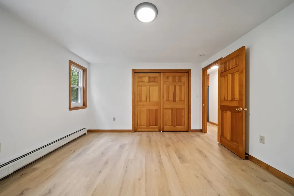 37 Meeting Hill Road Hillsborough NH 03244