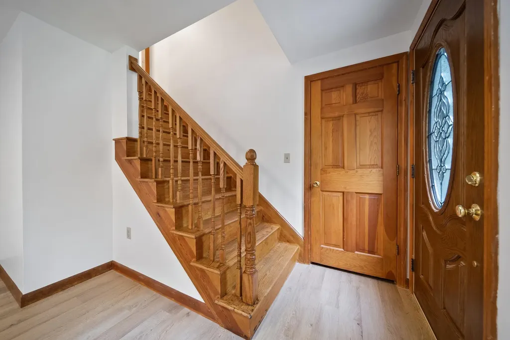 37 Meeting Hill Road Hillsborough NH 03244