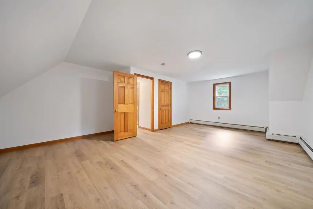 37 Meeting Hill Road Hillsborough NH 03244