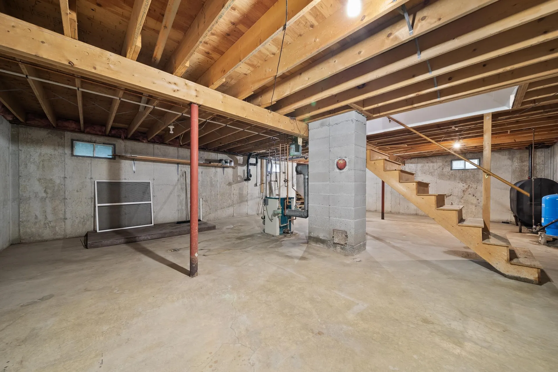 37 Meeting Hill Road Hillsborough NH 03244