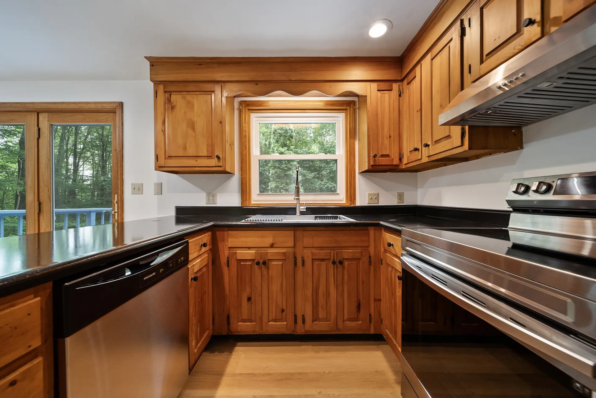 37 Meeting Hill Road Hillsborough NH 03244