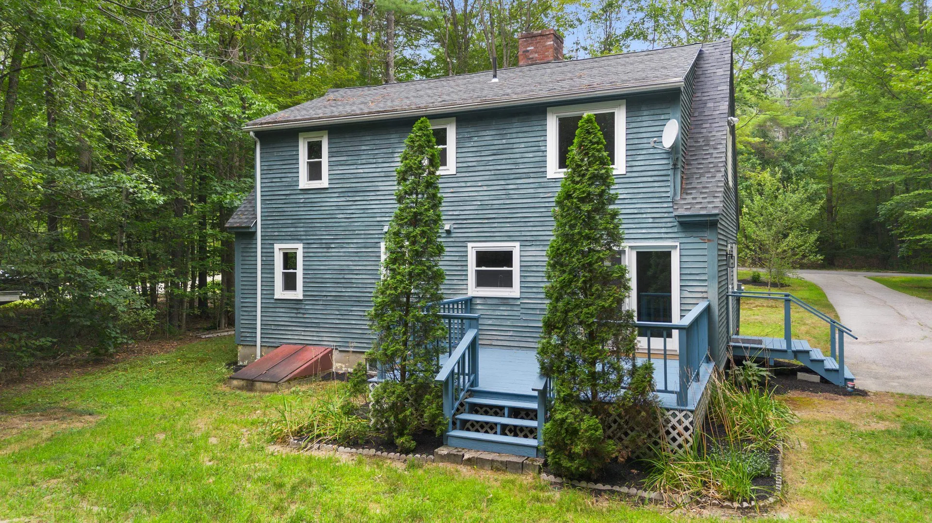 37 Meeting Hill Road Hillsborough NH 03244