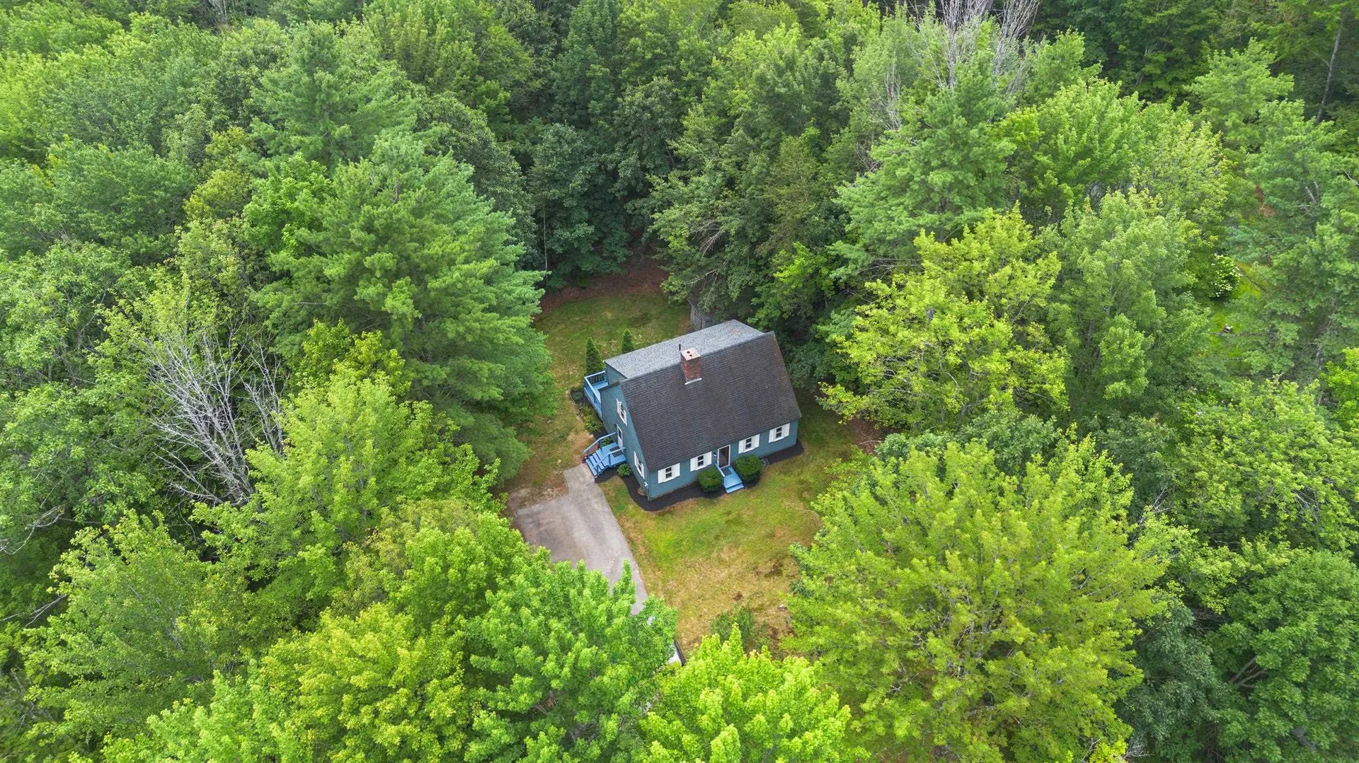 37 Meeting Hill Road Hillsborough NH 03244