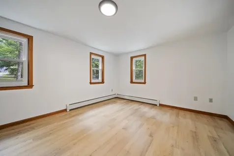 37 Meeting Hill Road Hillsborough NH 03244