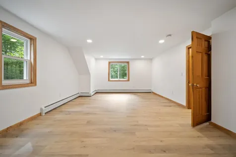 37 Meeting Hill Road Hillsborough NH 03244