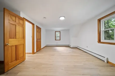 37 Meeting Hill Road Hillsborough NH 03244