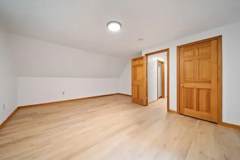 37 Meeting Hill Road Hillsborough NH 03244