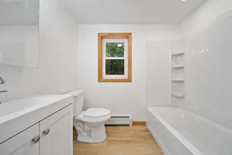 37 Meeting Hill Road Hillsborough NH 03244