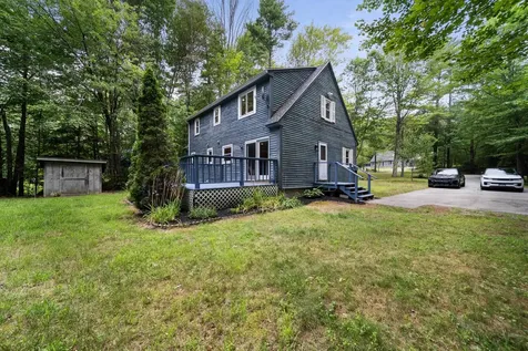 37 Meeting Hill Road Hillsborough NH 03244