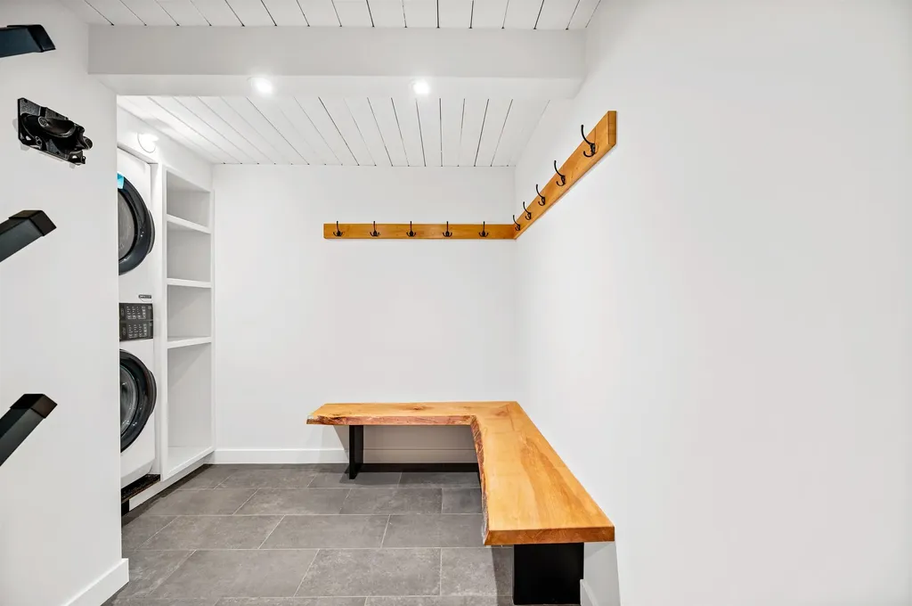 2878 German Flats Warren VT 05674