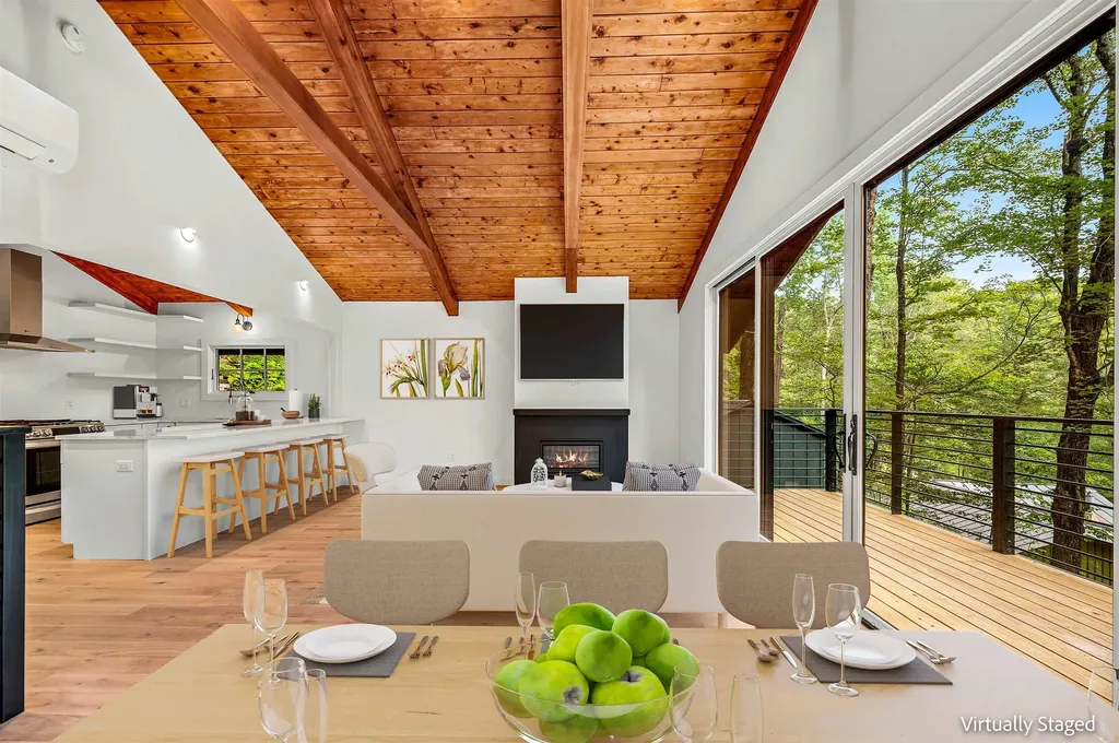 2878 German Flats Warren VT 05674