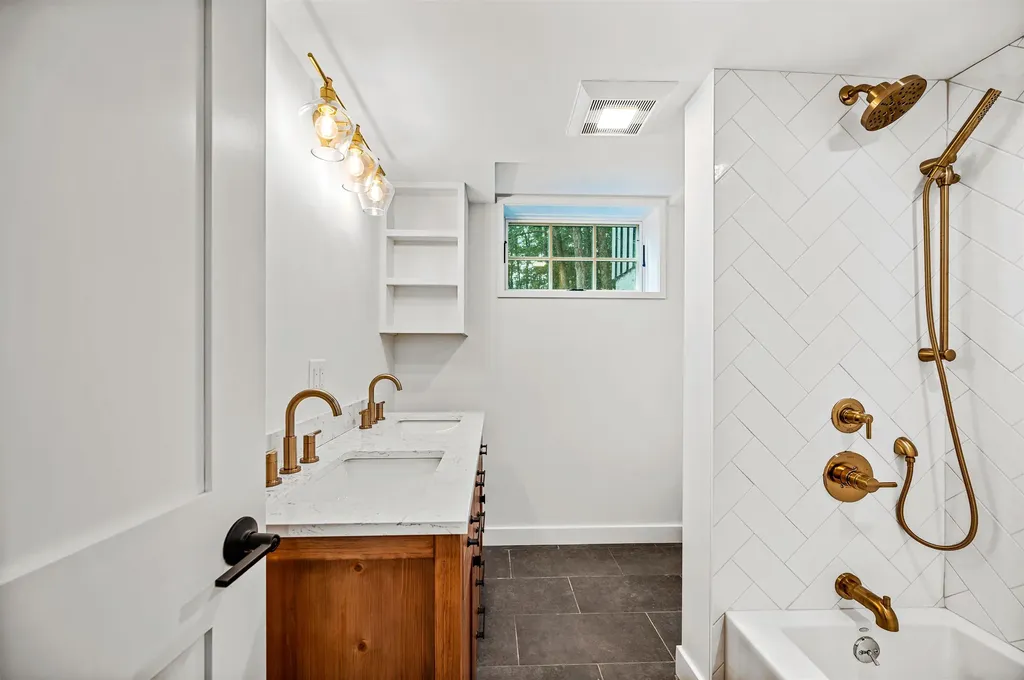 2878 German Flats Warren VT 05674