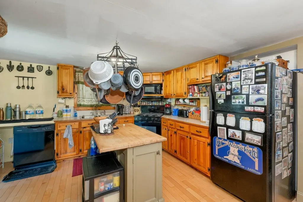 11 Harriet Lane Moultonborough NH 03254