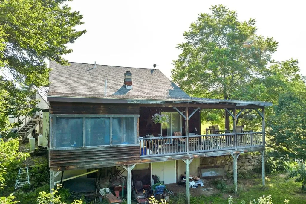 11 Harriet Lane Moultonborough NH 03254