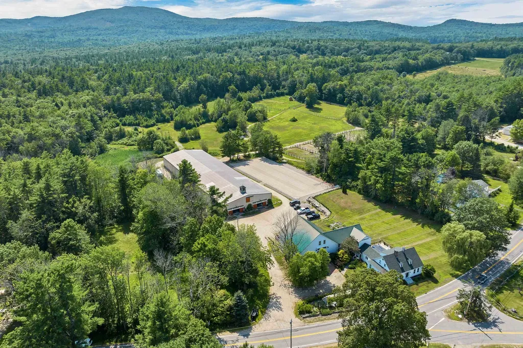 251 Wentworth Road Brookfield NH 03872