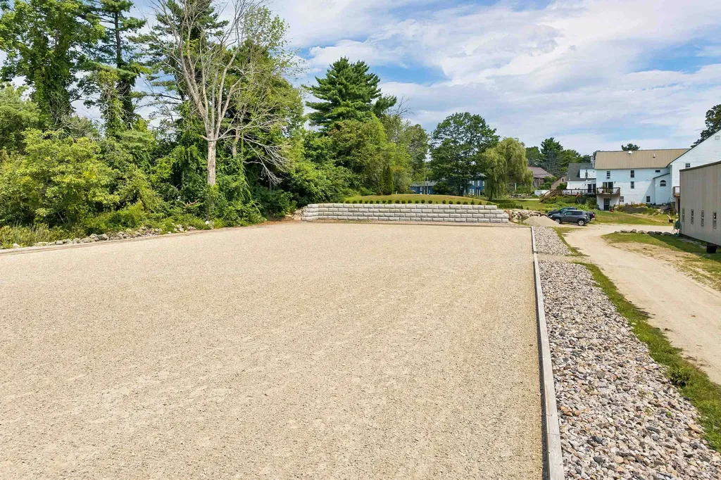 251 Wentworth Road Brookfield NH 03872