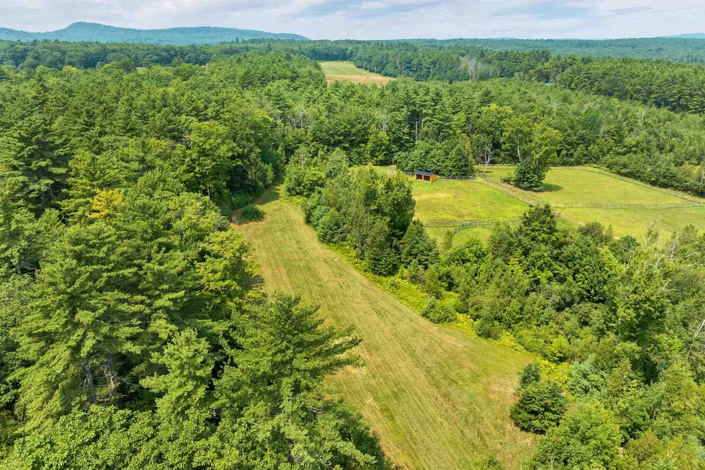 251 Wentworth Road Brookfield NH 03872