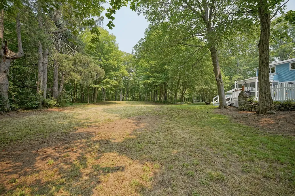 299 Exeter Road Hampton Falls NH 03844