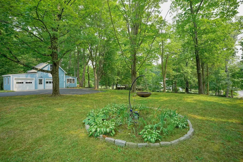 299 Exeter Road Hampton Falls NH 03844