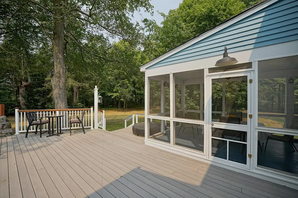 299 Exeter Road Hampton Falls NH 03844