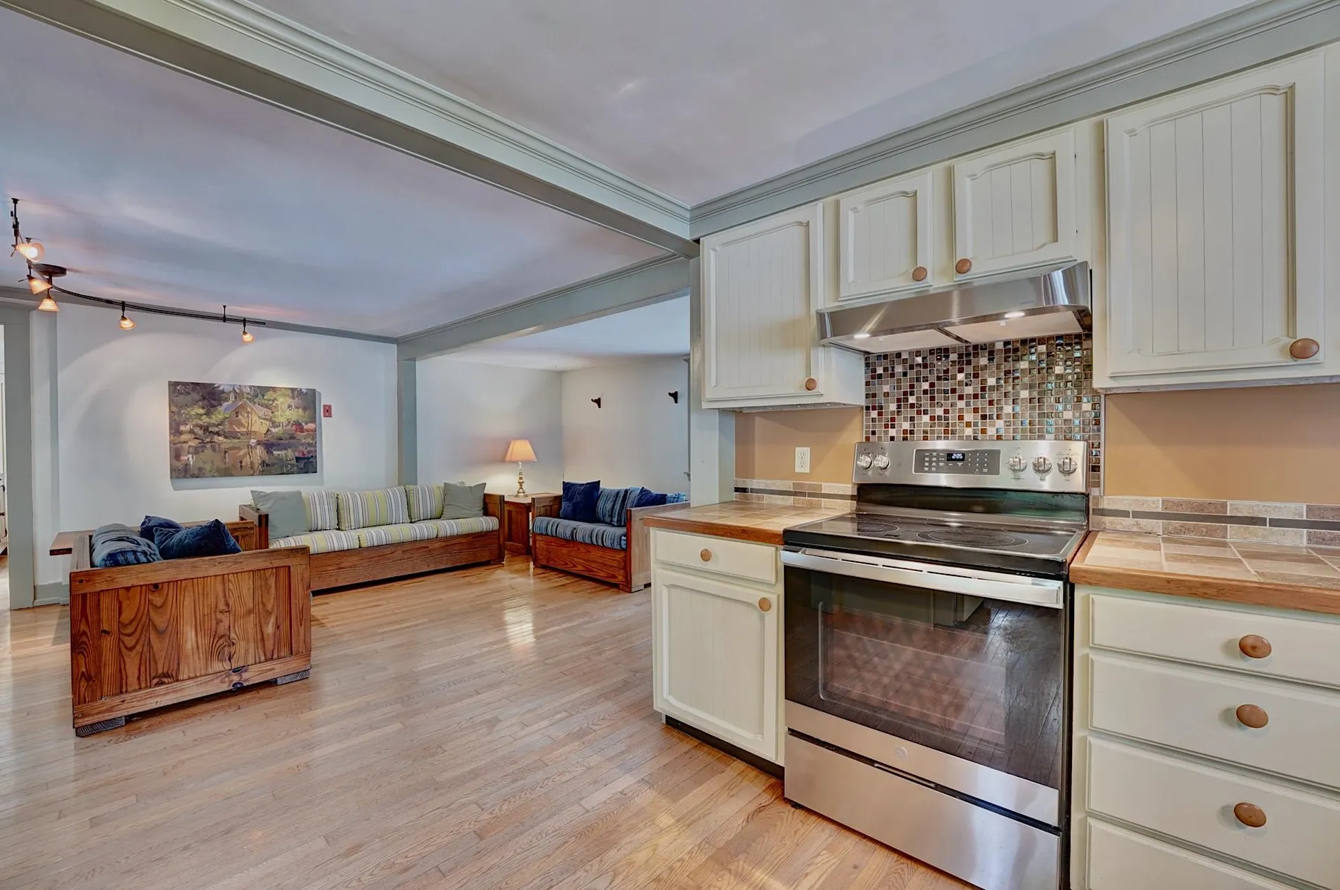 299 Exeter Road Hampton Falls NH 03844