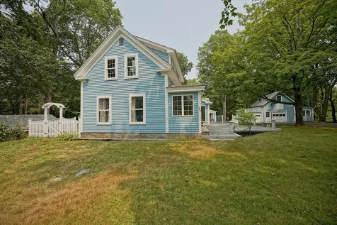 299 Exeter Road Hampton Falls NH 03844