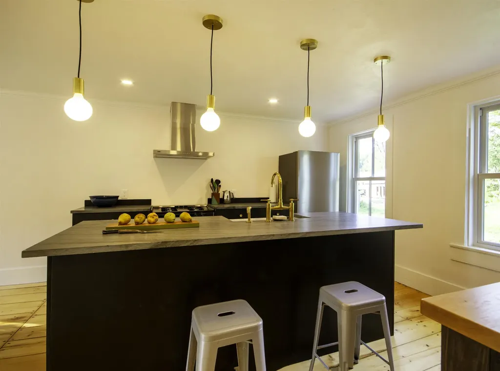 204 West River Road Lincoln VT 05443