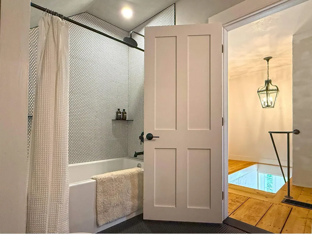 204 West River Road Lincoln VT 05443