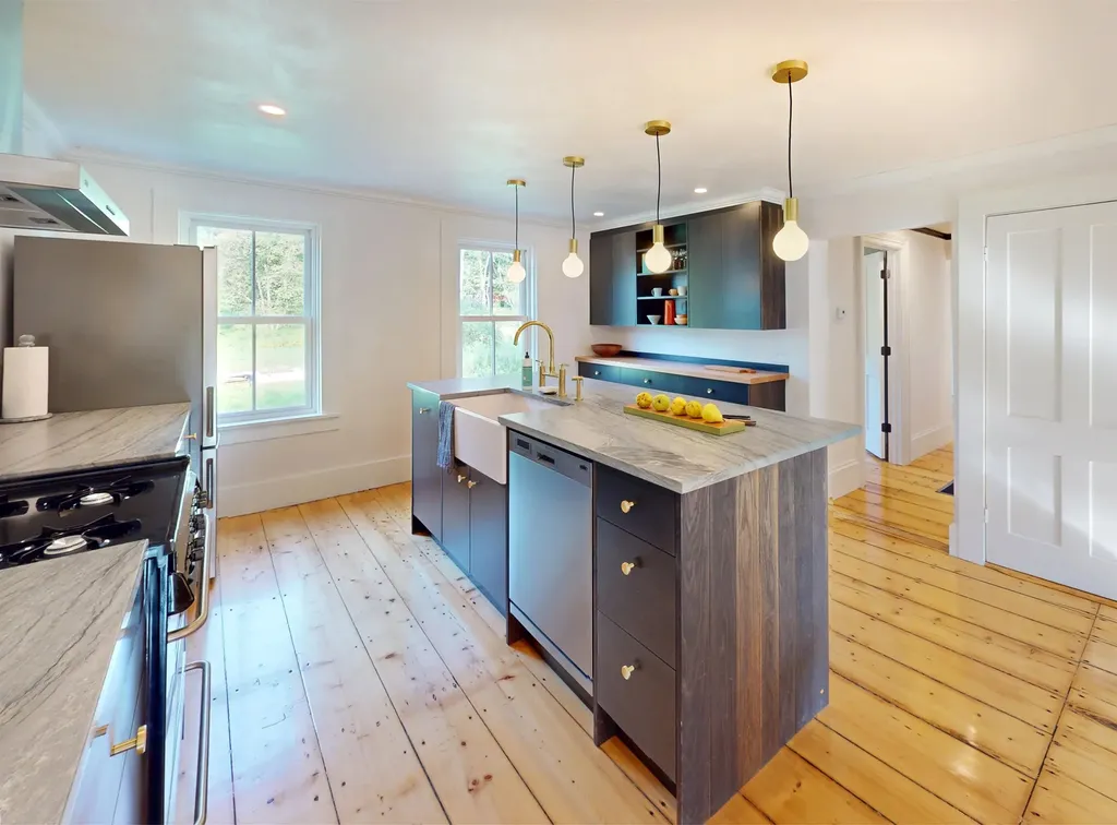 204 West River Road Lincoln VT 05443