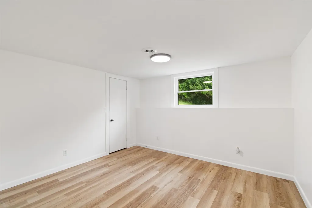 21 Moonlight Drive Barre Town VT 05641